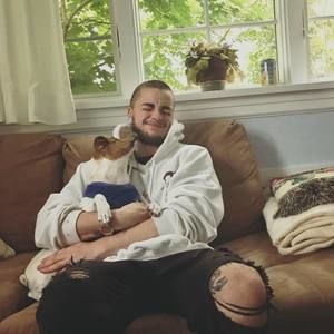 Meet your Posher, Effy